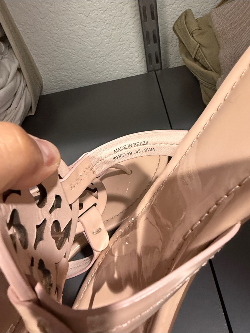 Tory Burch Blush Miller Logo Thong Sandals  9.5 - Picture 4 of 7